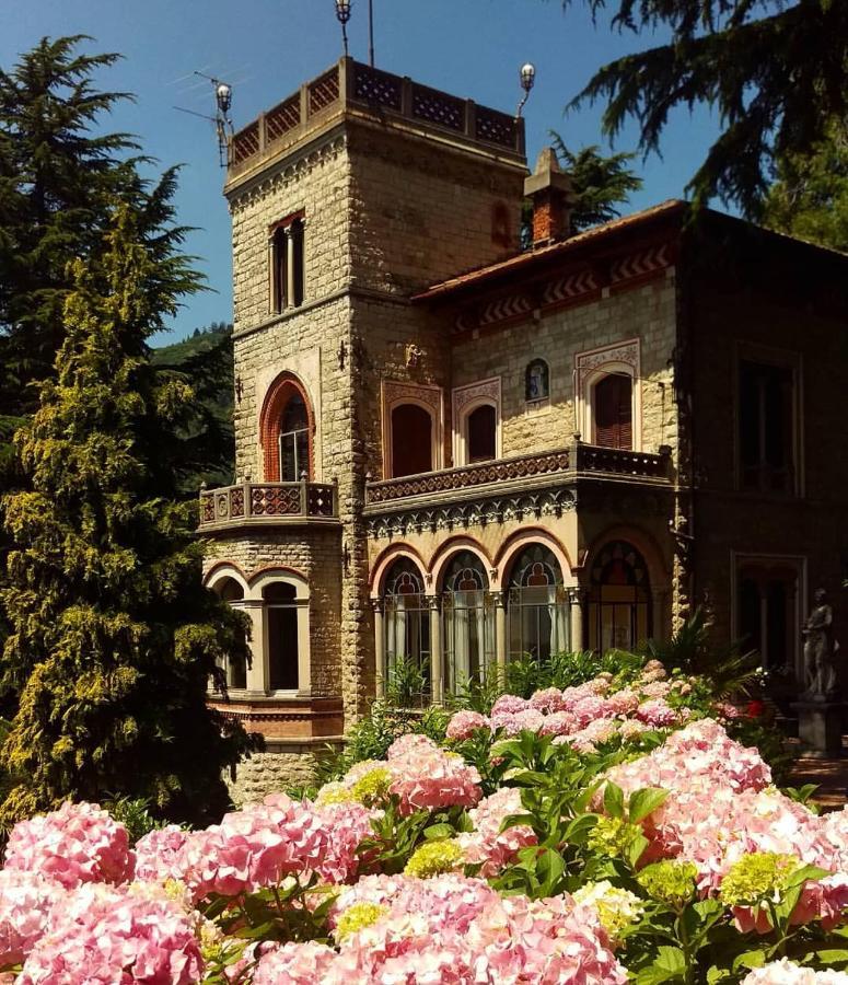 Il Parco E Gli Affreschi Apartman Varese Kültér fotó