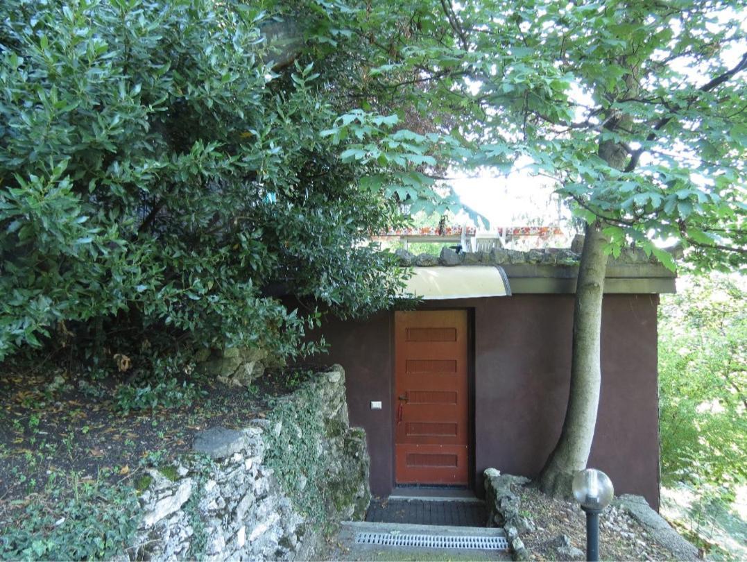 Il Parco E Gli Affreschi Apartman Varese Kültér fotó
