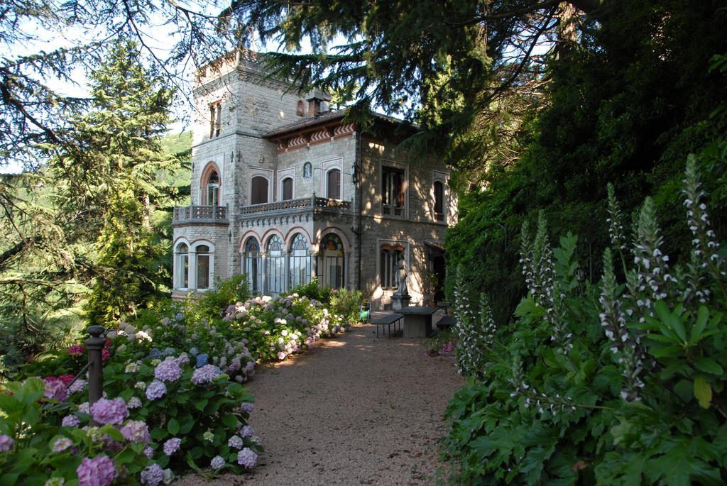 Il Parco E Gli Affreschi Apartman Varese Kültér fotó